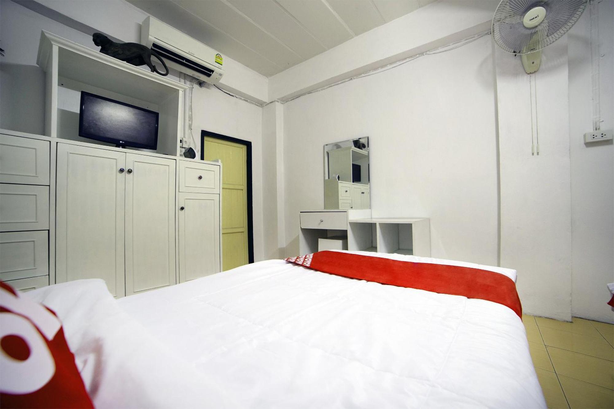 Oyo 560 Chang Hostel Suvarnabhumi Bangkok Exteriér fotografie